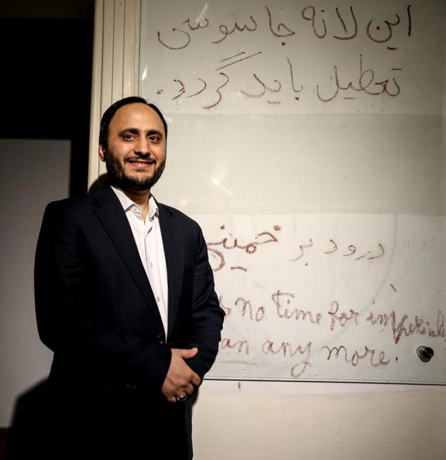 بازدید بهادری‌جهرمی از موزه لانه جاسوسی